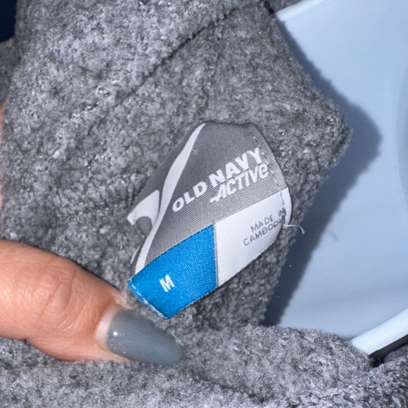 Old Navy Active- Women's Grey Hoodie Size Medium - Picture 5 of 17